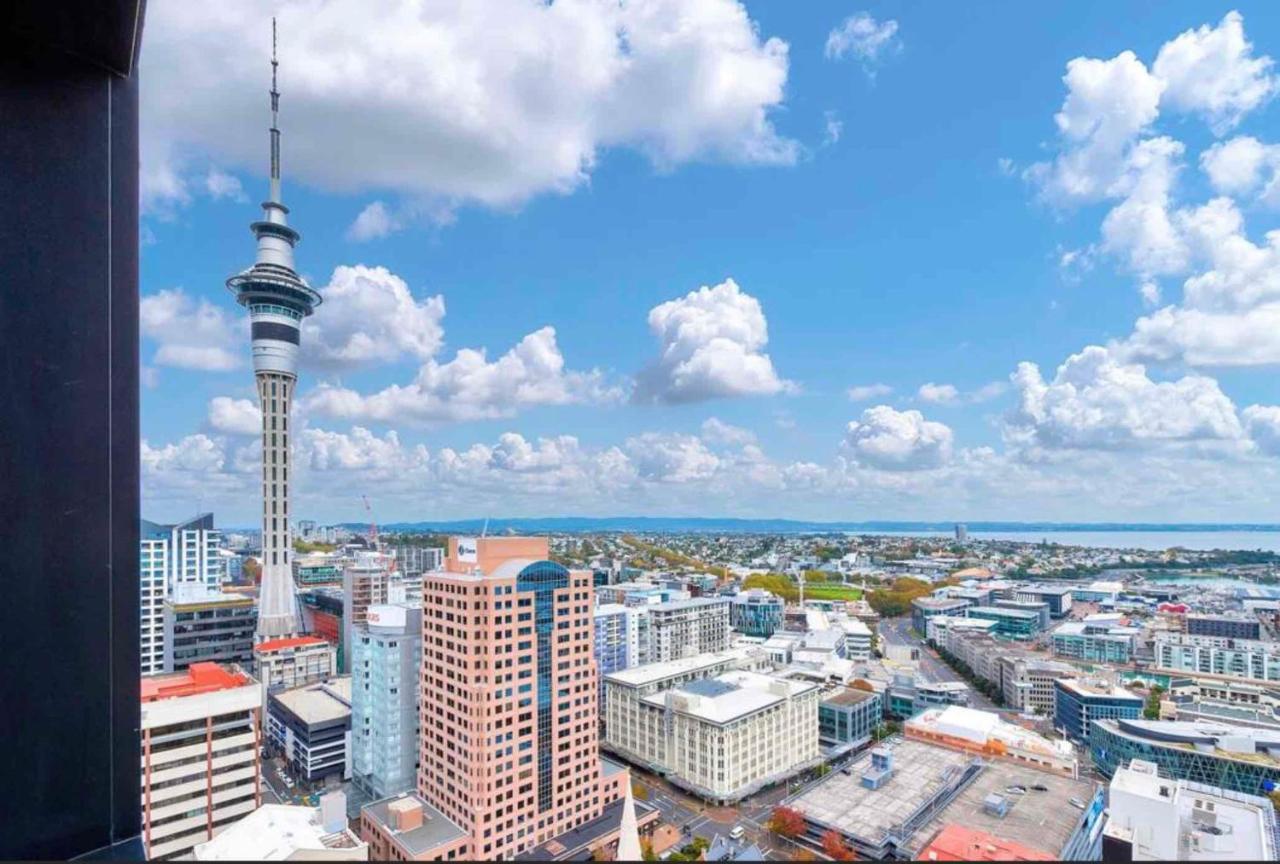 Magnificent Harbour View Skytower View Apartment In Cbd オークランド エクステリア 写真