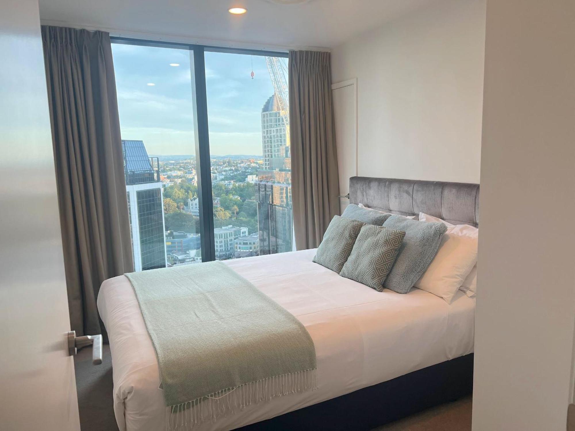 Magnificent Harbour View Skytower View Apartment In Cbd オークランド エクステリア 写真