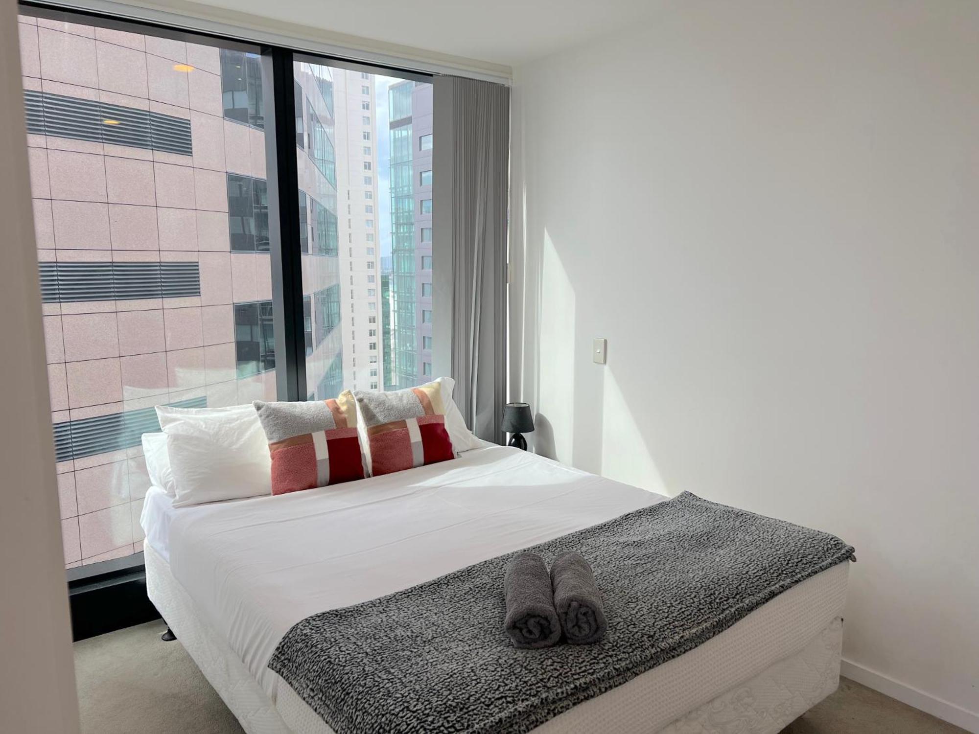 Magnificent Harbour View Skytower View Apartment In Cbd オークランド エクステリア 写真